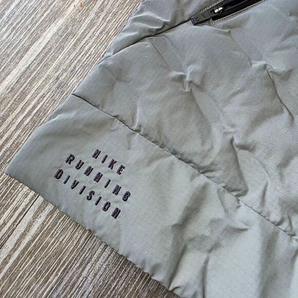 Nike Therma-Fit ADV Reflective Silver Running Division Vest Men's XLT FZ1131-035 - Picture 6 of 14